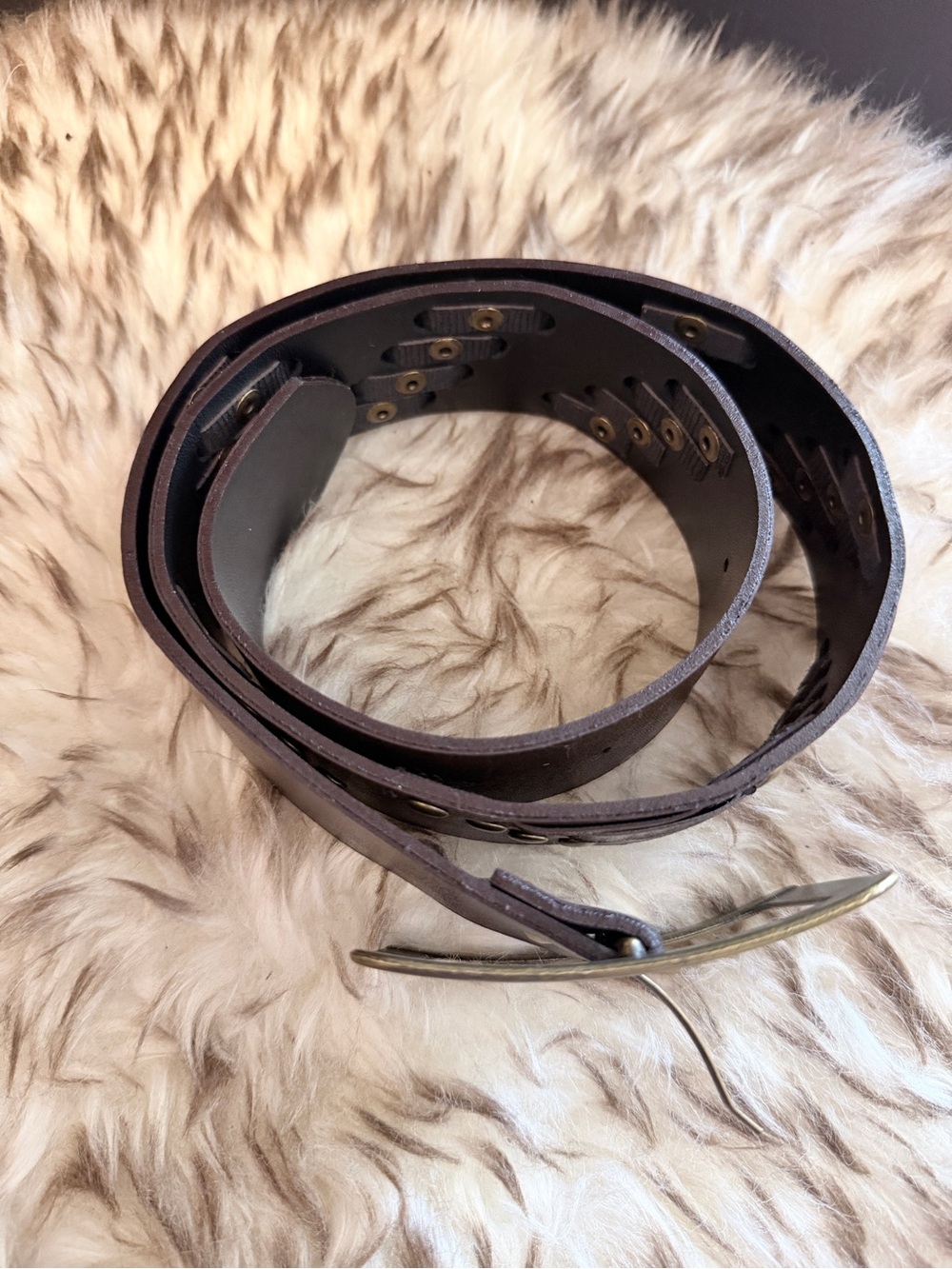 Braided Brown Studded Belt with Antique Brass Buckle 🐴 - Picture 3 of 3